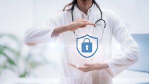 Médica com símbolo do Sigilo médico, mostrando segurança.