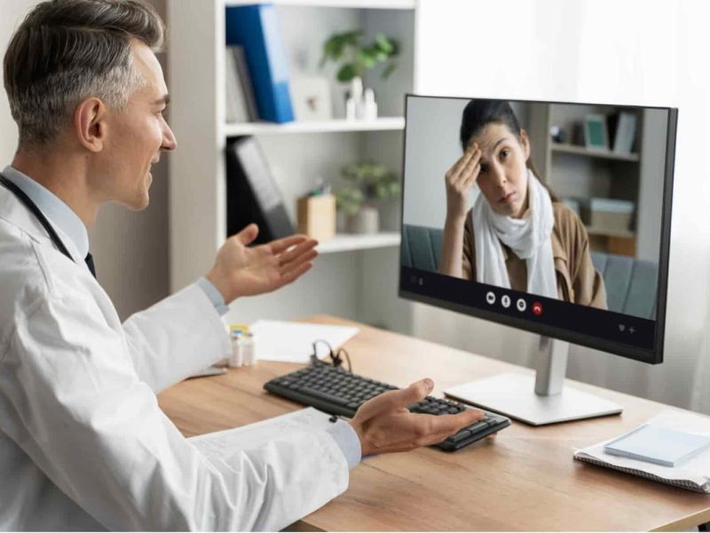 Médico faz atendimento online e descobre como se tornar um médico virtual